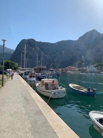 Sea View Panorama Apartment L Omiš Kültér fotó