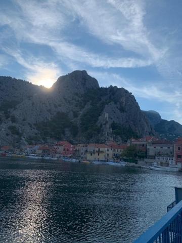 Sea View Panorama Apartment L Omiš Kültér fotó
