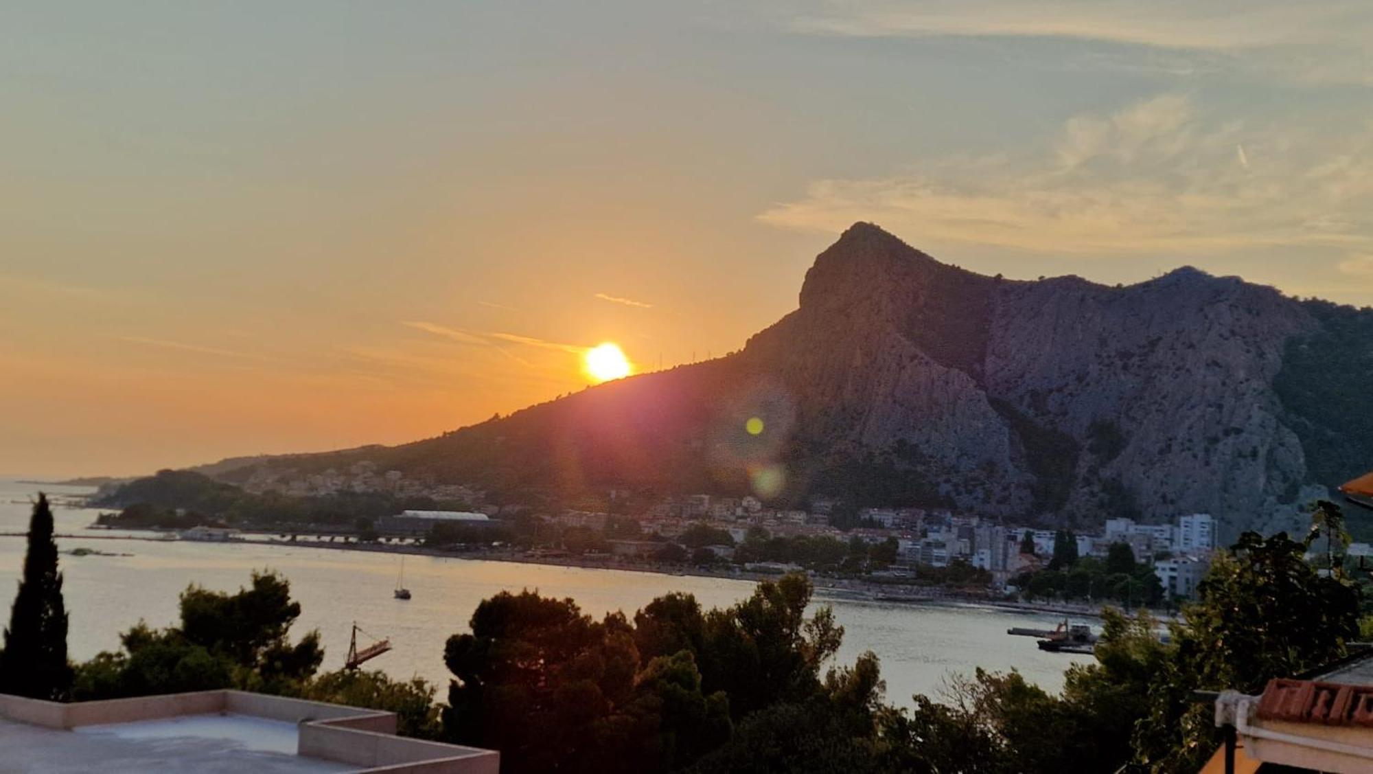 Sea View Panorama Apartment L Omiš Kültér fotó