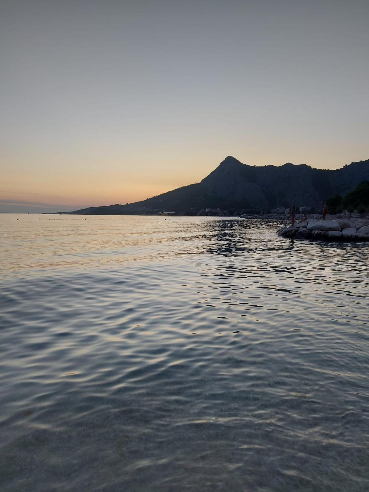 Sea View Panorama Apartment L Omiš Kültér fotó